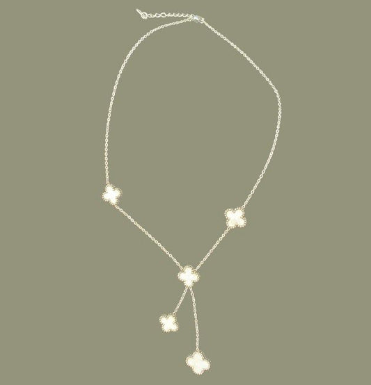 Colgante mil flores blancas plateado