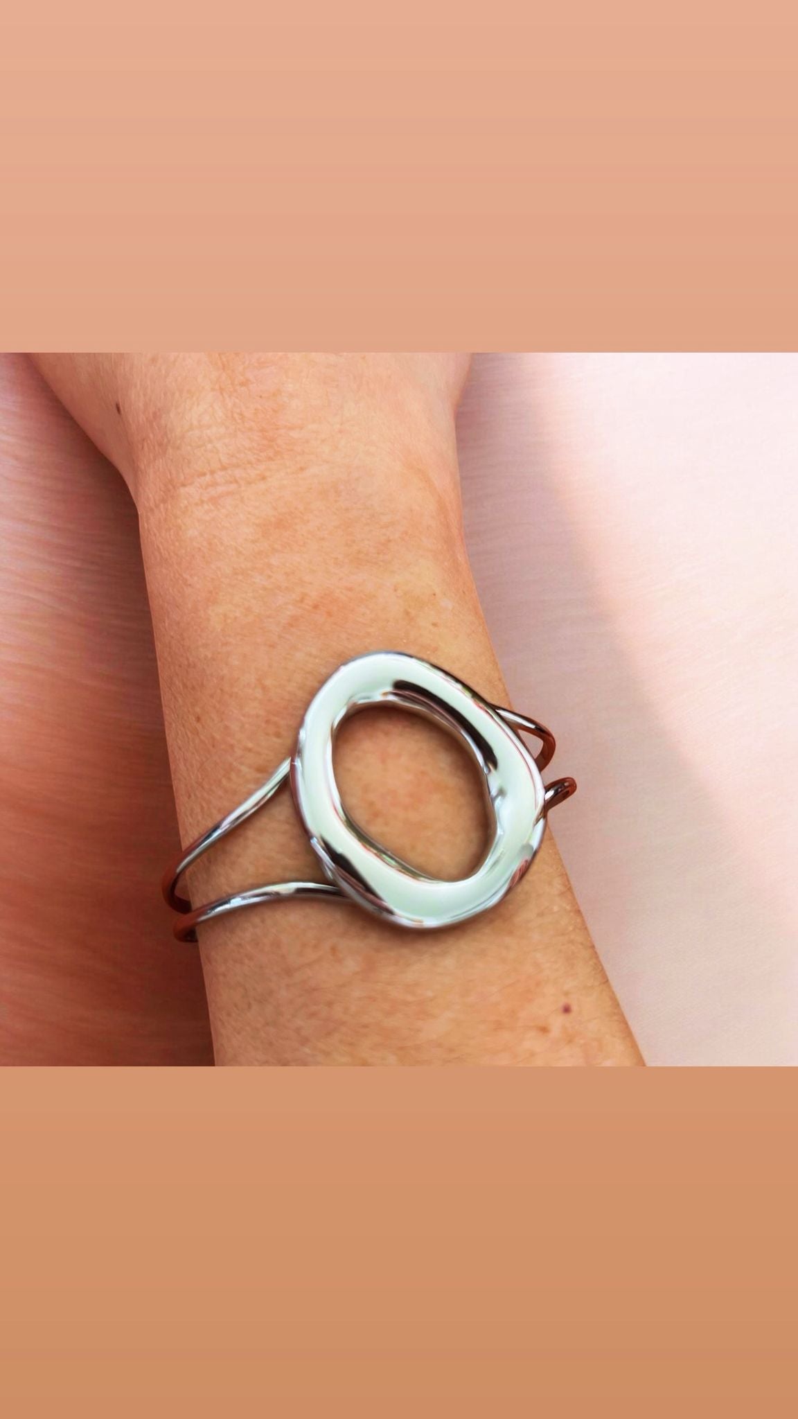 Brazalete plateado