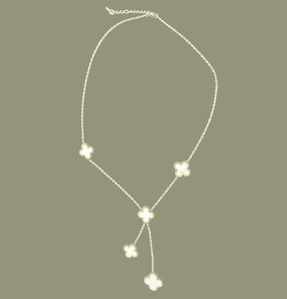 Colgante mil flores blancas plateado