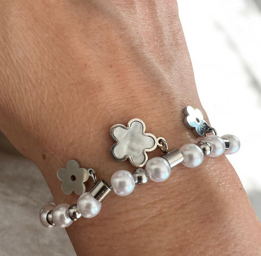 Pulsera Flor nacarada